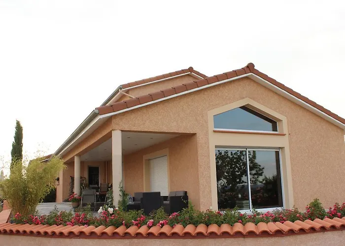 לינה וארוחת בוקר Le Clos Des Malezolles 3*